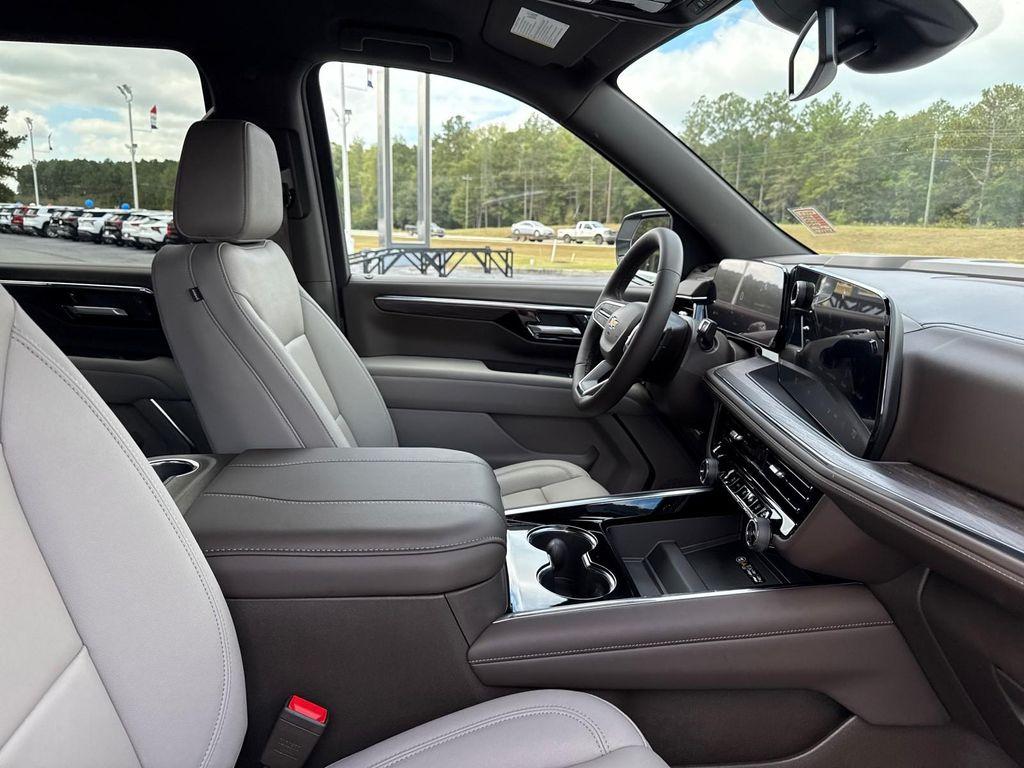 new 2026 Chevrolet Suburban car