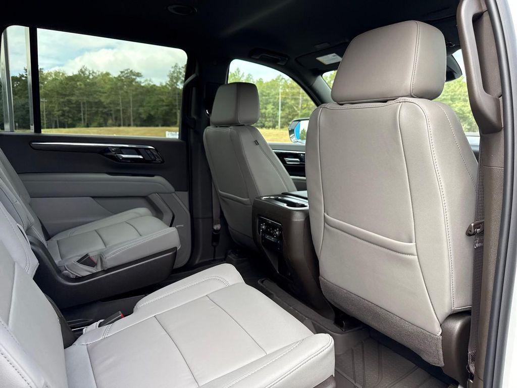 new 2026 Chevrolet Suburban car