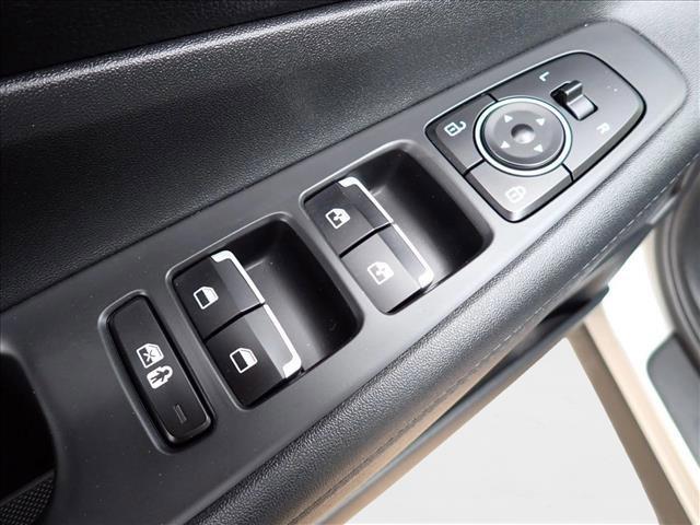 used 2022 Hyundai Santa Fe car, priced at $25,598