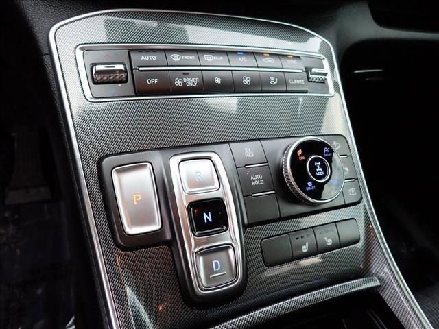 used 2022 Hyundai Santa Fe car, priced at $25,598