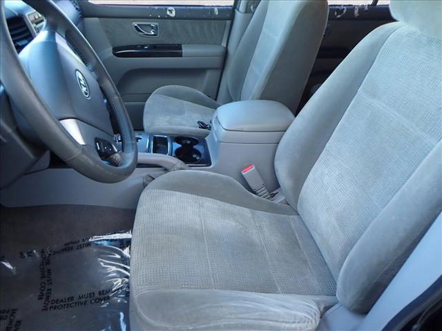 used 2008 Kia Sorento car, priced at $5,398