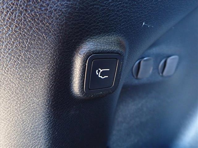 used 2020 Jeep Cherokee car, priced at $20,998