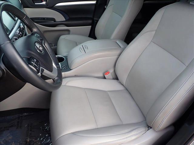 used 2019 Toyota Highlander Hybrid car, priced at $31,998