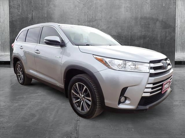 used 2019 Toyota Highlander Hybrid car, priced at $31,998