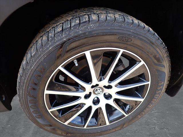 used 2018 Toyota Highlander car, priced at $31,998