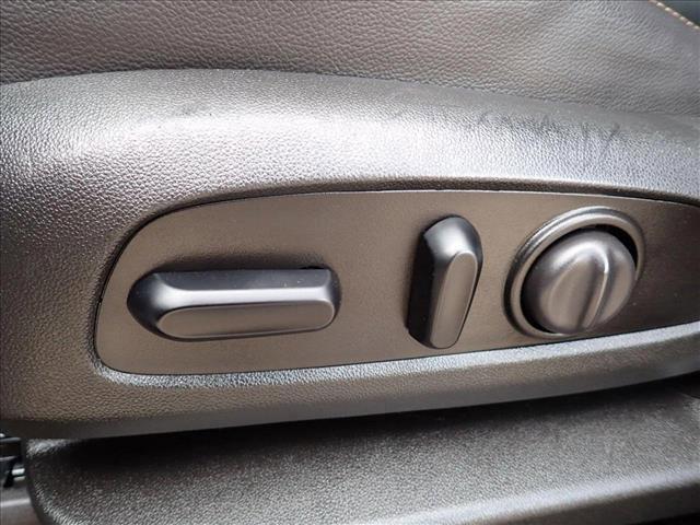 used 2021 Chevrolet Traverse car, priced at $34,998