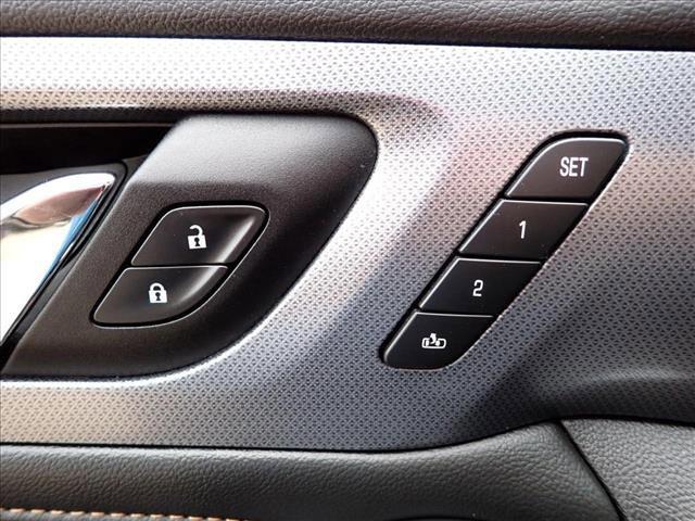 used 2021 Chevrolet Traverse car, priced at $34,998