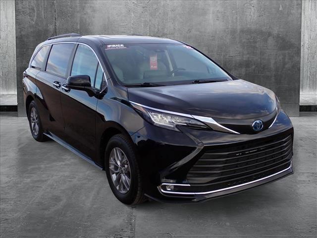 used 2022 Toyota Sienna car, priced at $35,998