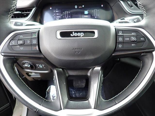 used 2022 Jeep Grand Cherokee car, priced at $34,998