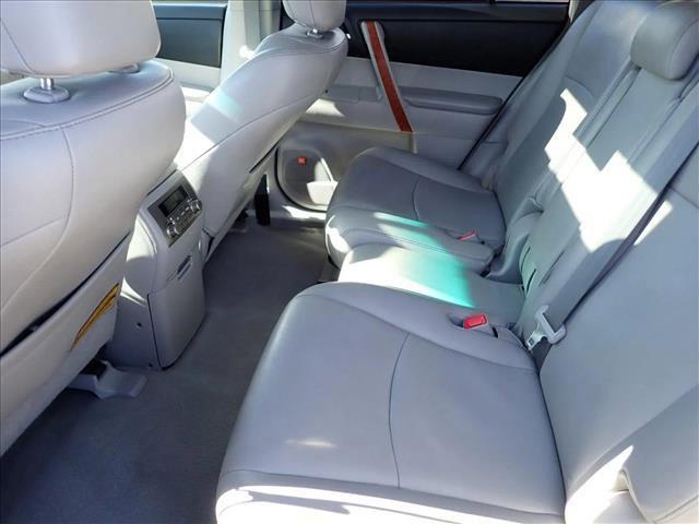 used 2010 Toyota Highlander car, priced at $14,798