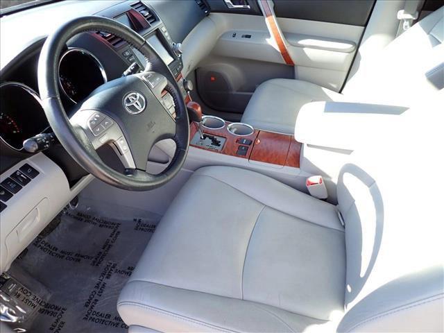 used 2010 Toyota Highlander car, priced at $14,798