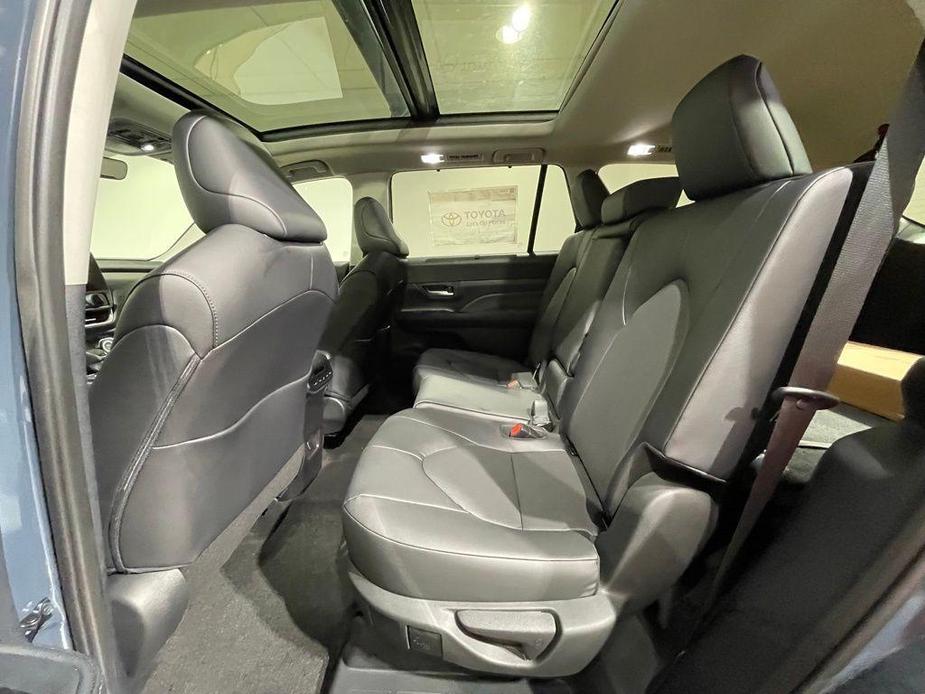 new 2024 Toyota Grand Highlander car, priced at $50,282