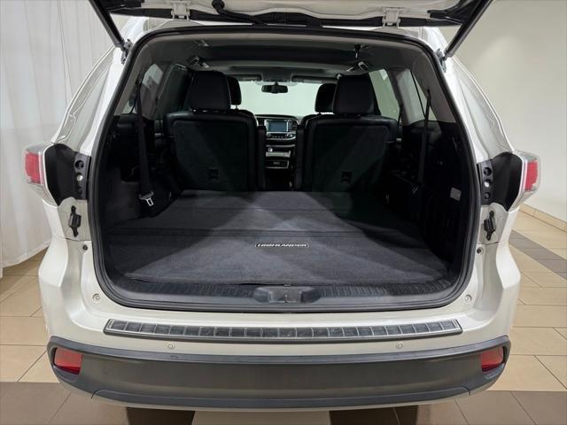 used 2016 Toyota Highlander car, priced at $24,982