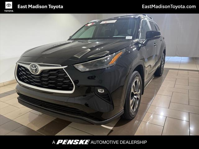 used 2023 Toyota Highlander car, priced at $42,503