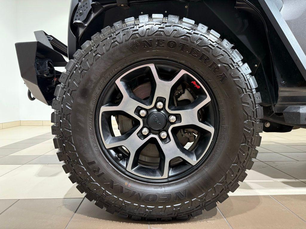 used 2018 Jeep Wrangler Unlimited car, priced at $28,818