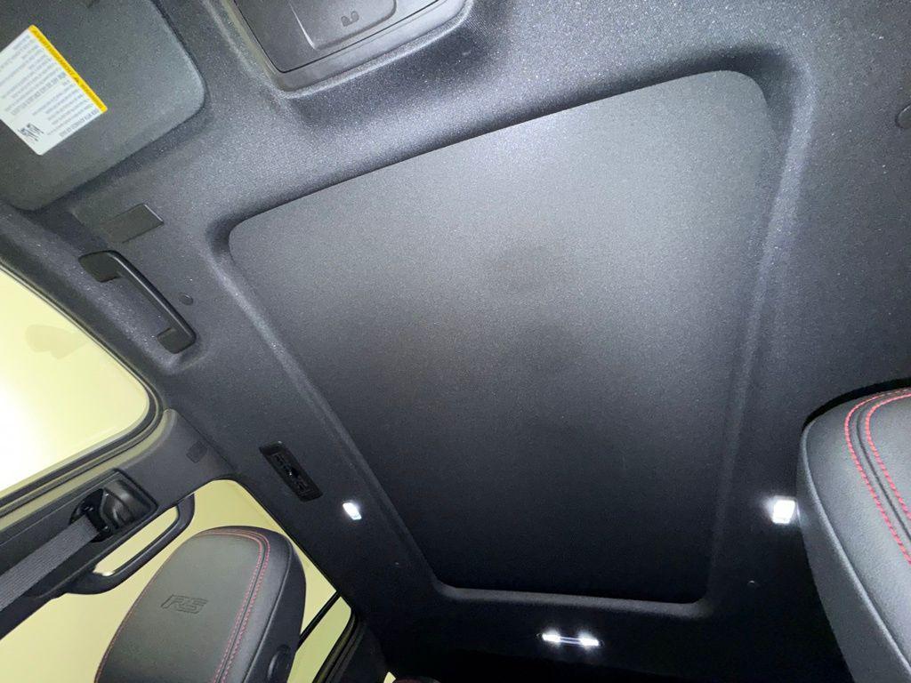used 2024 Chevrolet Traverse car, priced at $50,404