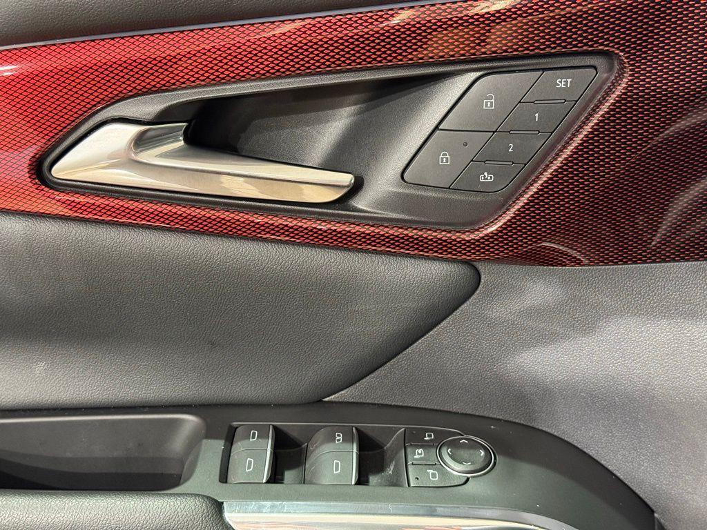 used 2024 Chevrolet Traverse car, priced at $50,404