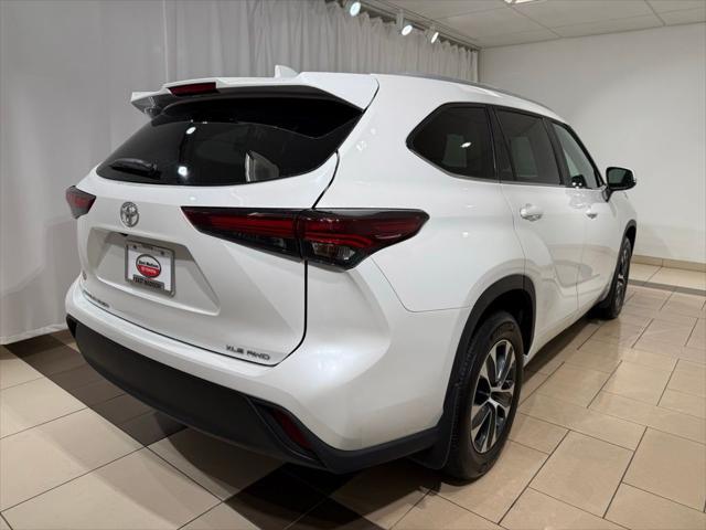 used 2024 Toyota Highlander car, priced at $45,992