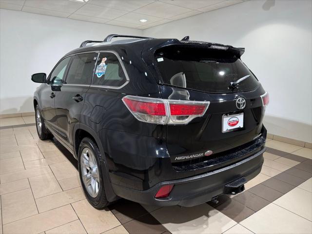 used 2016 Toyota Highlander car, priced at $23,713