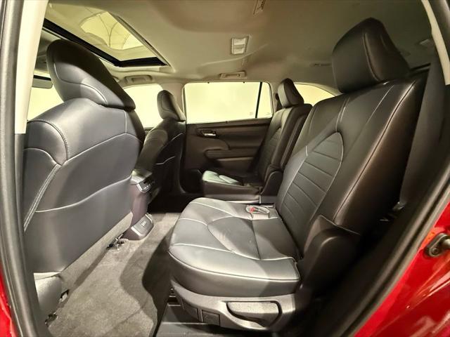 used 2023 Toyota Highlander car, priced at $42,982