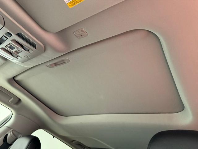 used 2022 Toyota Highlander car, priced at $37,304