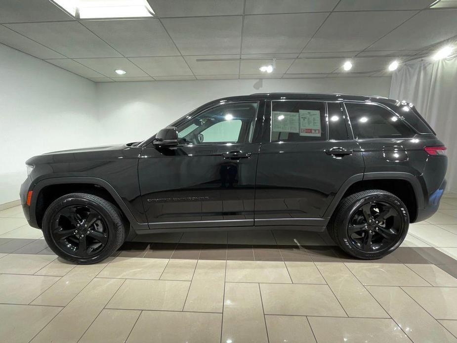 used 2024 Jeep Grand Cherokee car, priced at $37,997