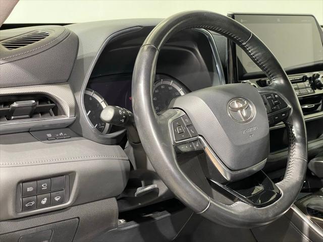 used 2020 Toyota Highlander car, priced at $36,997