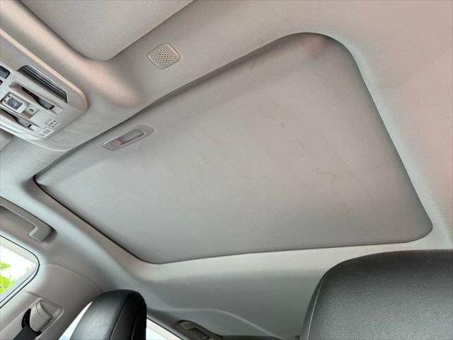 used 2021 Toyota Highlander car, priced at $37,633
