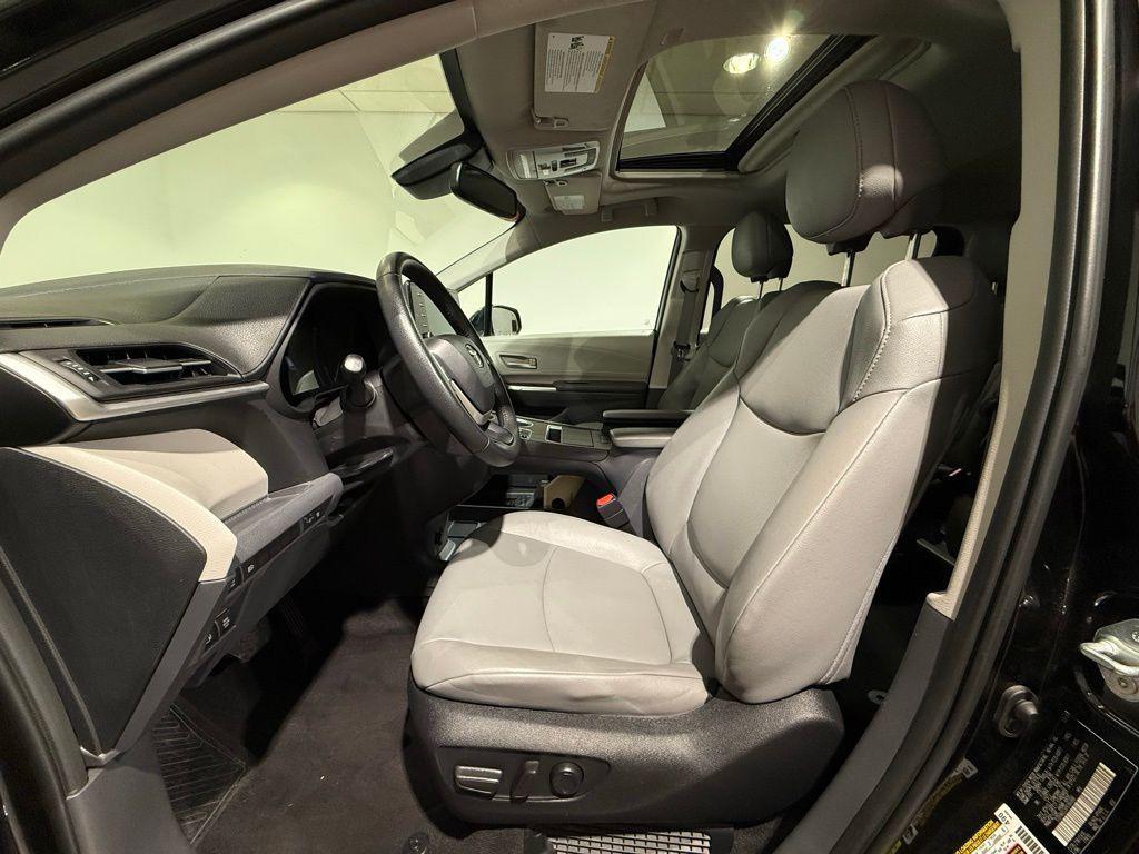 used 2023 Toyota Sienna car, priced at $38,996