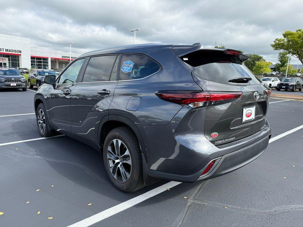 used 2024 Toyota Highlander car, priced at $38,996