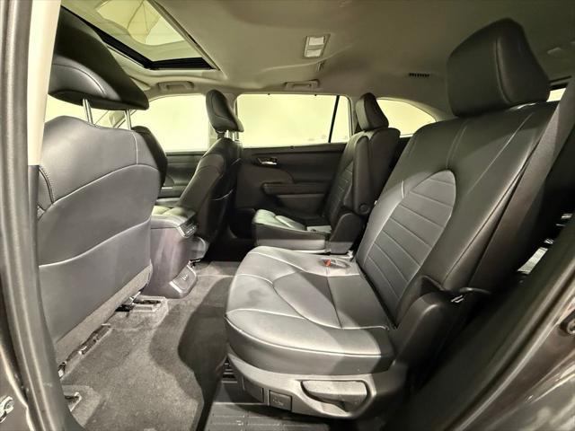 used 2024 Toyota Highlander car, priced at $39,704