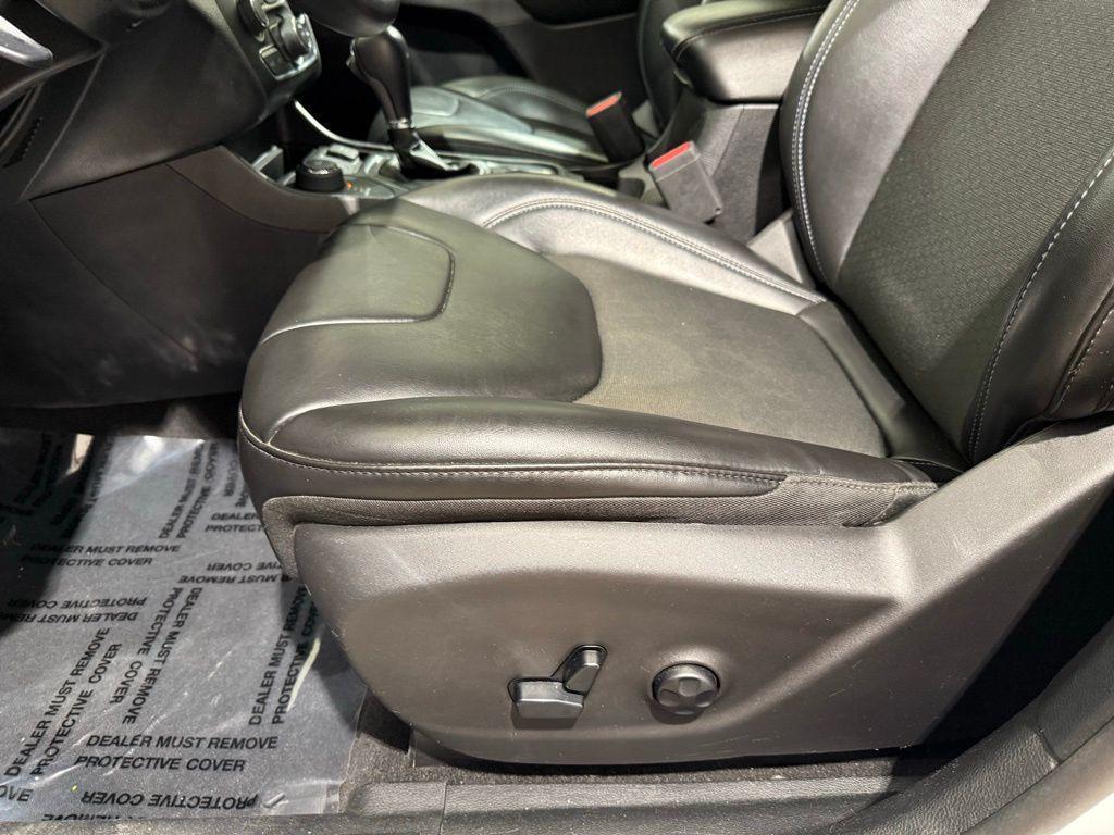 used 2020 Jeep Cherokee car, priced at $17,906