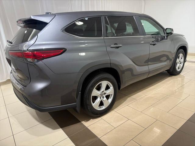 used 2023 Toyota Highlander car, priced at $33,992