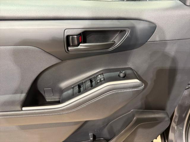 used 2023 Toyota Highlander car, priced at $33,992
