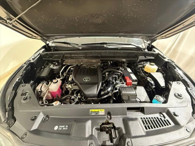 used 2023 Toyota Highlander car, priced at $33,992