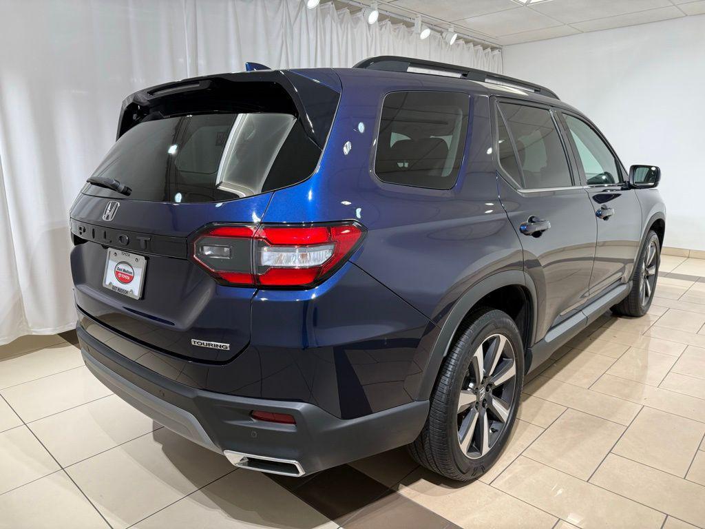 used 2023 Honda Pilot car, priced at $40,618