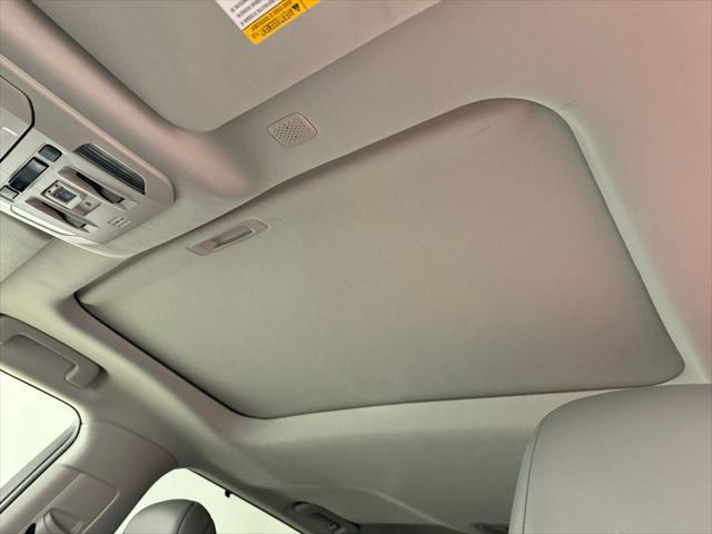 used 2022 Toyota Highlander car, priced at $38,994