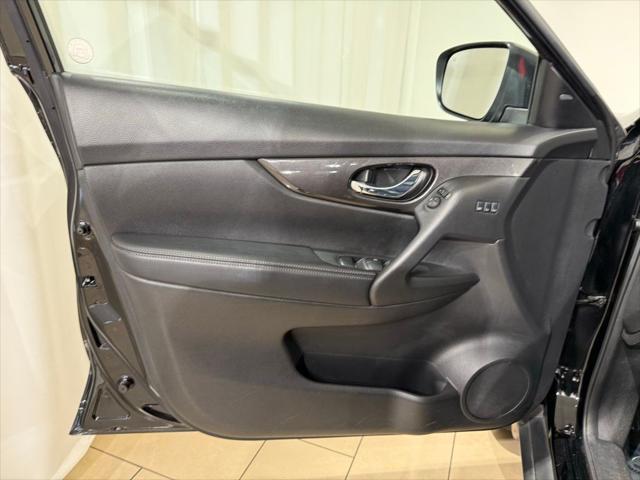 used 2019 Nissan Rogue car, priced at $15,417