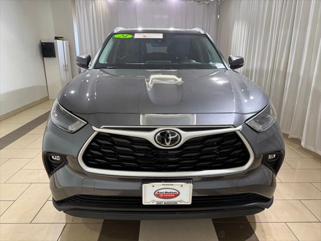 used 2024 Toyota Highlander car, priced at $42,708