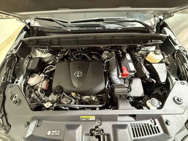 used 2022 Toyota Highlander car, priced at $31,982