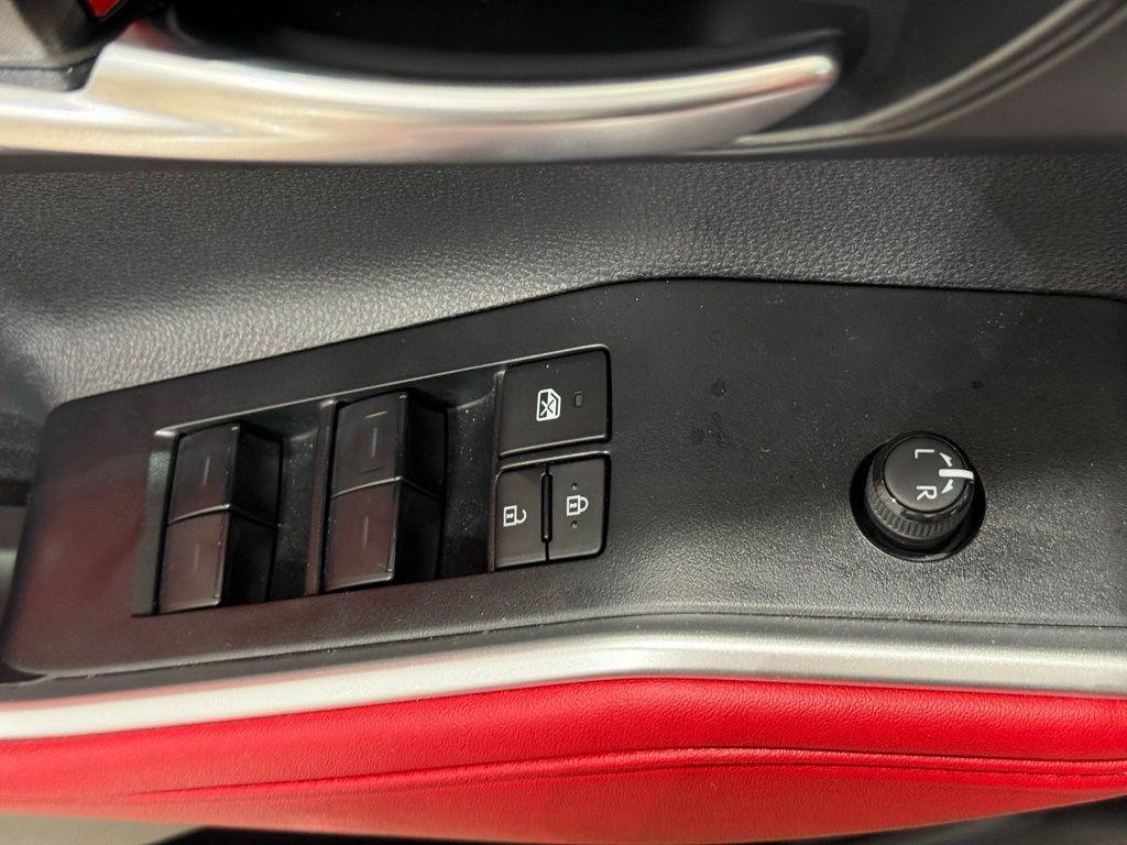 used 2023 Toyota Highlander car, priced at $42,982