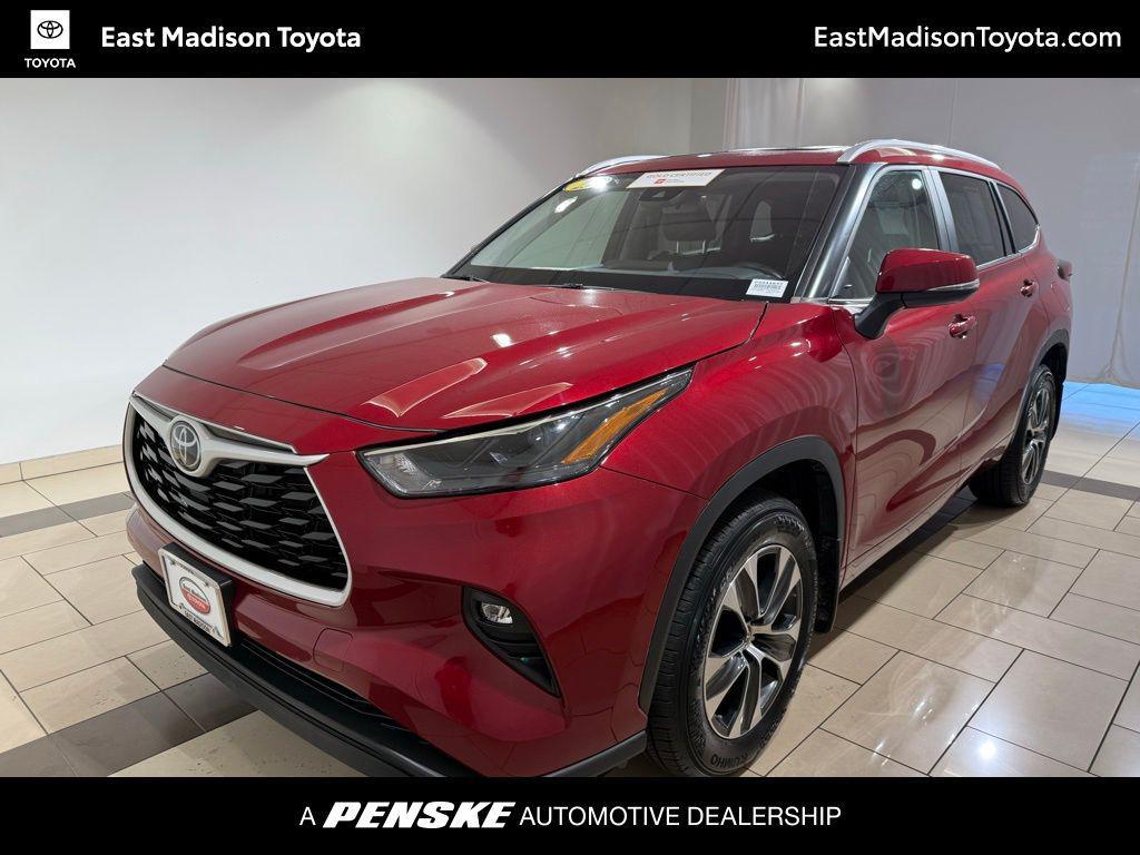 used 2023 Toyota Highlander car, priced at $37,992