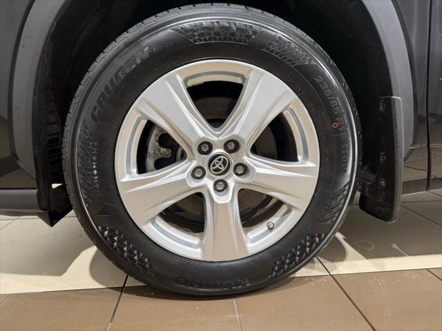 used 2023 Toyota Highlander car, priced at $34,982