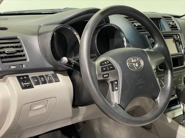 used 2013 Toyota Highlander car, priced at $16,998