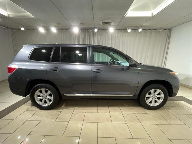 used 2013 Toyota Highlander car, priced at $16,998