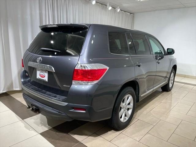 used 2013 Toyota Highlander car, priced at $16,998