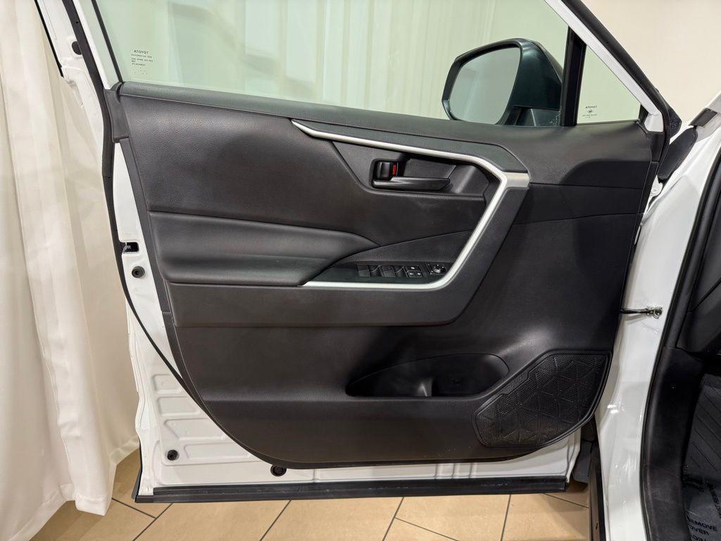 used 2022 Toyota RAV4 Hybrid car, priced at $31,992