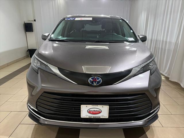 used 2024 Toyota Sienna car, priced at $50,993