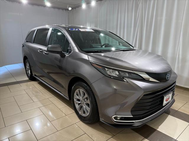 used 2024 Toyota Sienna car, priced at $50,993