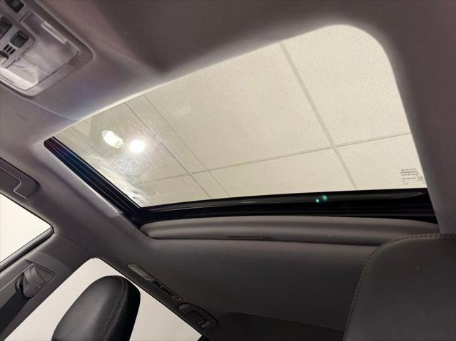 used 2018 Toyota Highlander car, priced at $22,803